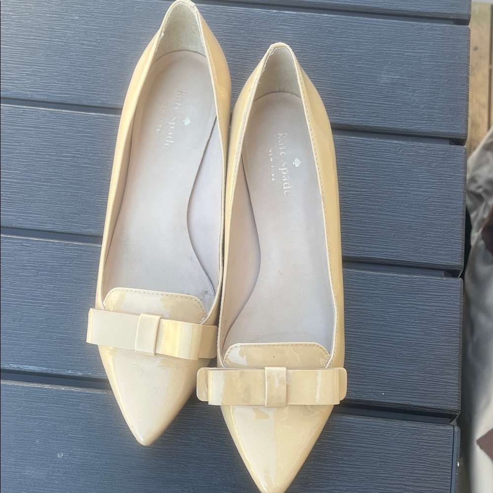 Kate Spade Beige Patent Flats with Bow